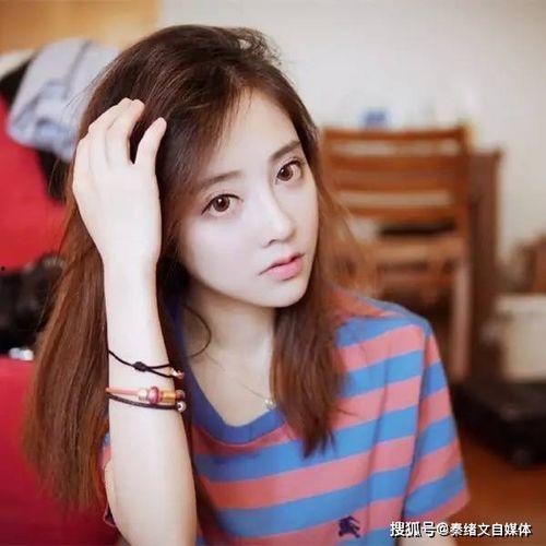 吃瓜少女刘少芬视频播放,揭秘幕后故事与粉丝互动