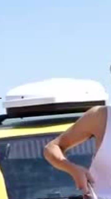 摄影师吃瓜被打视频,视频曝光引发网友热议