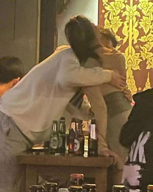 最近酒吧吃瓜事件视频,一场意外引发的全民热议