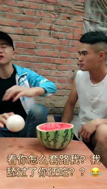 带你吃瓜搞笑画面视频,笑料横生！带你领略“吃瓜搞笑画面”视频集锦