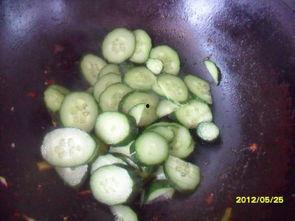 怎样得到吃瓜的动作视频,如何轻松掌握吃瓜的趣味动作视频教程