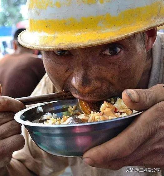 工地大叔吃瓜视频大全,揭秘工地生活趣味瞬间