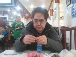 华西教授吃瓜视频大全,趣味横生的学术瞬间