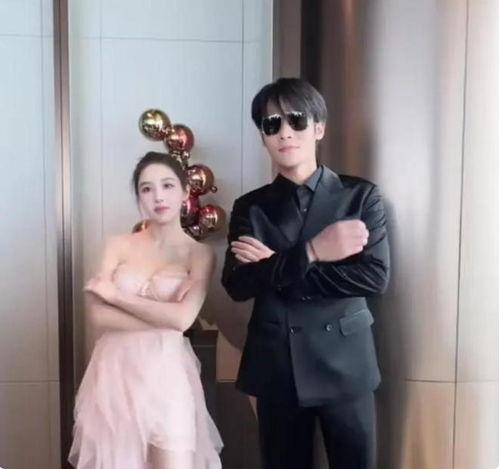 乔妹喂嘴哥吃瓜视频,甜蜜互动引网友热议